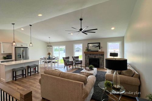 1821 Redbud Cir, Eldridge, IA, 52748 | Card Image