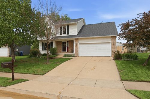 2434 W 62nd St, Davenport, IA, 52806-2791 | Card Image