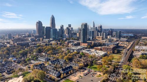 2c-505 N Graham St, Charlotte, NC, 28202-1494 | Card Image