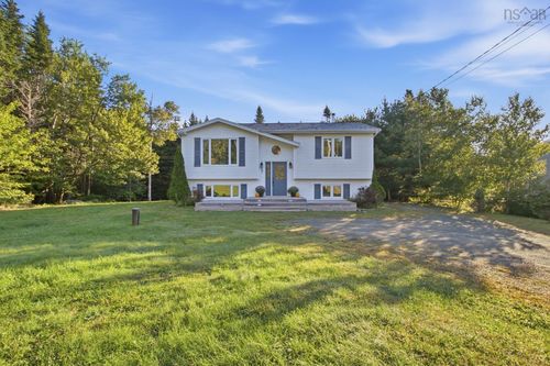 5 Osprey Way, Lawrencetown, NS, B2Z1L9 | Card Image