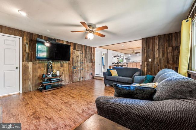 362 Old White Horse Pike, House other with 4 bedrooms, 3 bathrooms and null parking in WATERFORD WORKS NJ | Image 15