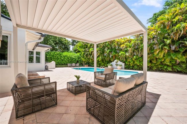 1015 Catalonia Ave, House other with 3 bedrooms, 3 bathrooms and null parking in Coral Gables FL | Image 51