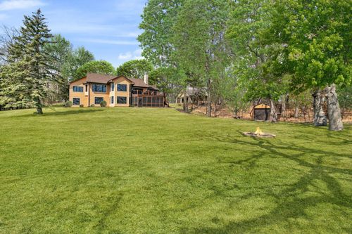30577 Wallmark Lake Dr, Chisago City, MN, 55013-9334 | Card Image
