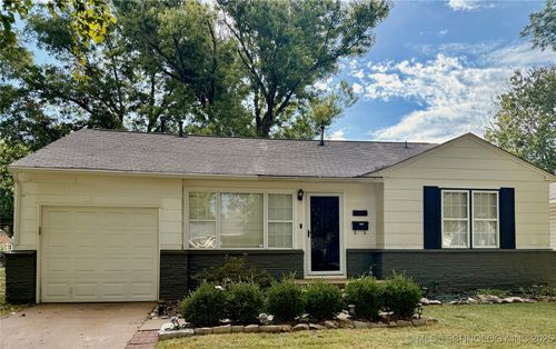 4679 Trenton Ave, Tulsa, OK, 74105-4819 | Card Image