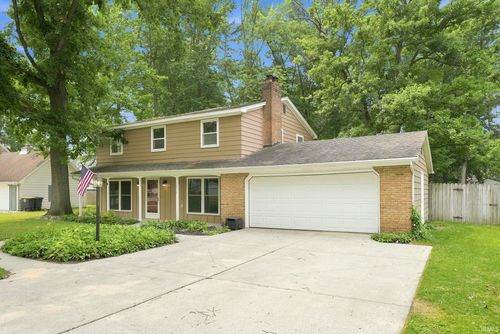 2015 Forest Valley Drive, Fort Wayne, IN, 46815 | Card Image