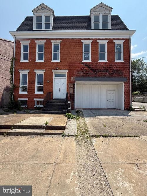 6-238 E Philadelphia St, YORK, PA, 17403-1538 | Card Image
