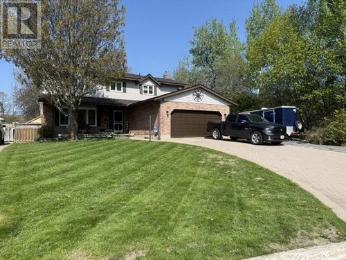 115 Texas Ave, Sault Ste. Marie, ON, P6A6R5 | Card Image