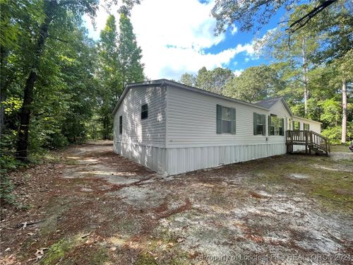 422 Maysville Ln, Tar Heel, NC, 28392-8906 | Card Image