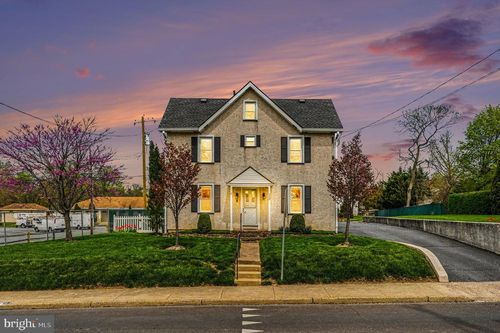 320 W Moreland Ave, Hatboro, PA, 19040-3135 | Card Image