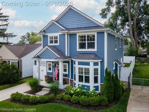 2220 Barrett Ave, Royal Oak, MI, 48067-3558 | Card Image