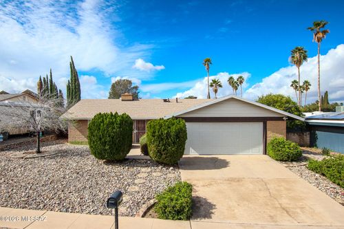 2124 S Oak Park Drive, Tucson, AZ, 85710 | Card Image