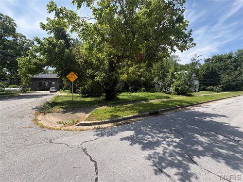 401 W 1st St, Rolla, MO, 65401-4166 | Card Image