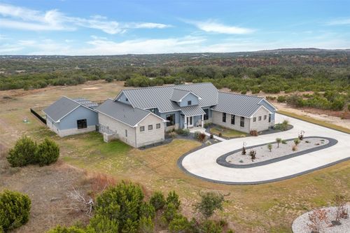 205 S Flat Rock Way, Johnson City, TX, 78636-2141 | Card Image