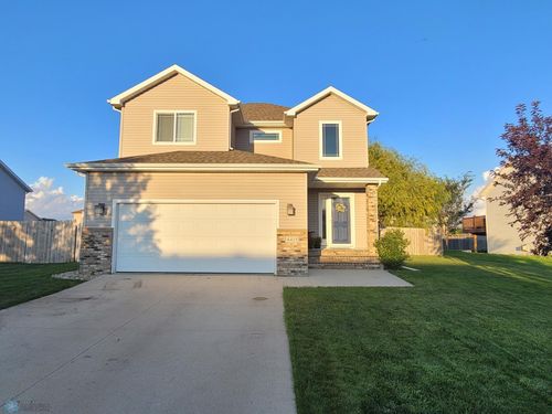 4415 Sunset Blvd, West Fargo, ND, 58078-8294 | Card Image