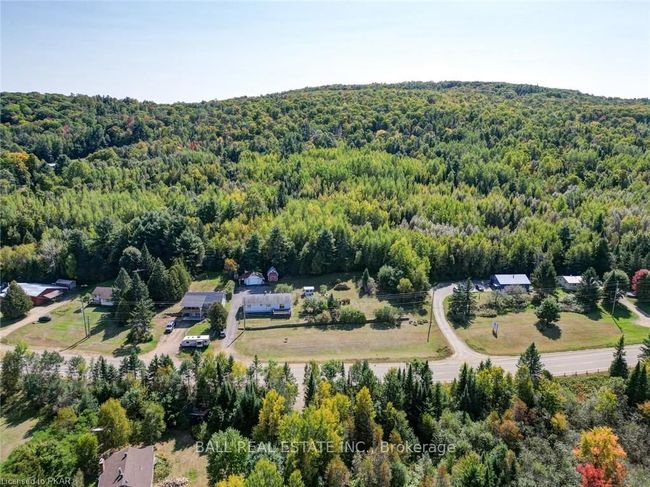 39086 Combermere Rd, House other with 4 bedrooms, 1 bathrooms and 8 parking in Combermere ON | Image 36