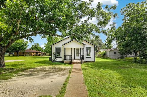 310 Hunt Street, Bremond, TX, 76629 | Card Image