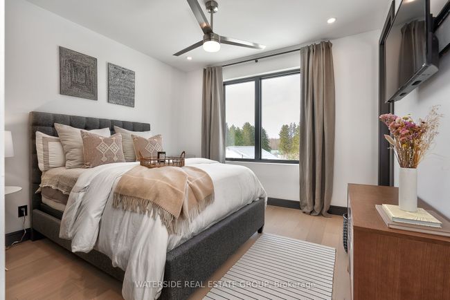 381 7 Th Rd E, House other with 4 bedrooms, 5 bathrooms and 35 parking in Stoney Creek ON | Image 23