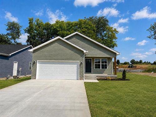 704 Cherry Blossom Ct, Bowling Green, KY, 42103-9157 | Card Image