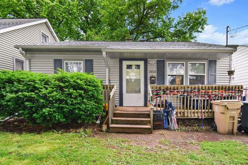 1914 Boyd Ave, Madison, WI, 53704-4002 | Card Image