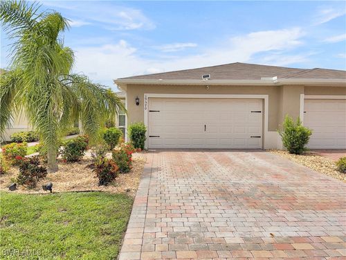 19570 Galleon Point Dr, LEHIGH ACRES, FL, 33936-6671 | Card Image