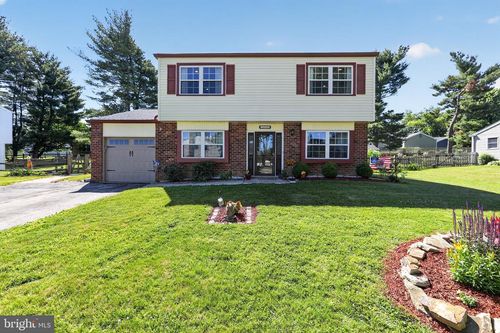 3002 Kimberly Dr, NORRISTOWN, PA, 19401-1570 | Card Image