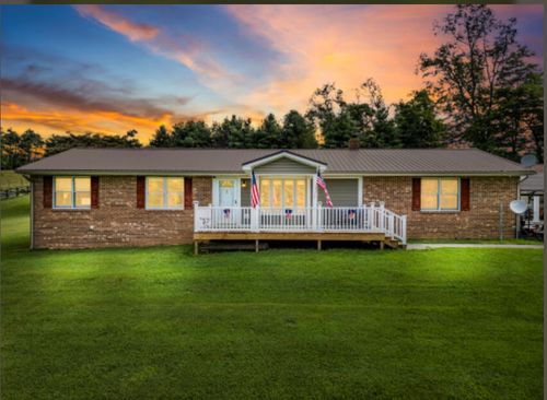 437 Posey Rd Nw, Floyd, VA, 24091-3570 | Card Image