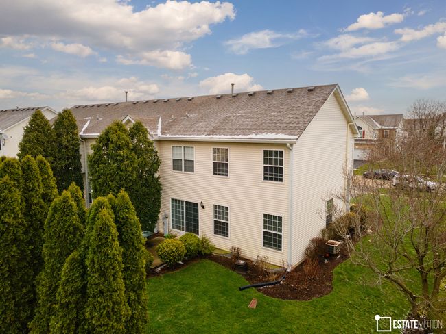 1110 Lily Field Ln, Townhouse with 3 bedrooms, 3 bathrooms and 2 parking in Bolingbrook IL | Image 24