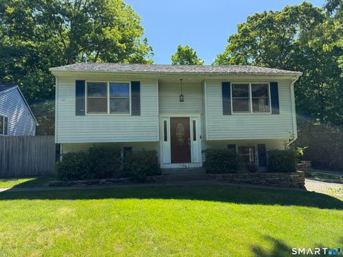 308 Noank Ledyard Rd, Mystic, CT, 06355-1511 | Card Image