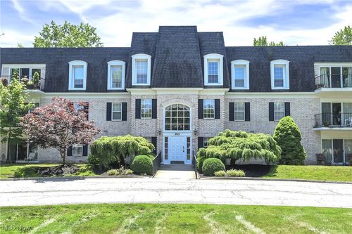 apt-228-2021 King James Pkwy, Westlake, OH, 44145-3456 | Card Image