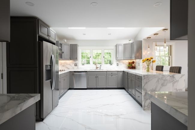 338 Highland St, House other with 4 bedrooms, 4 bathrooms and 6 parking in Weston MA | Image 5