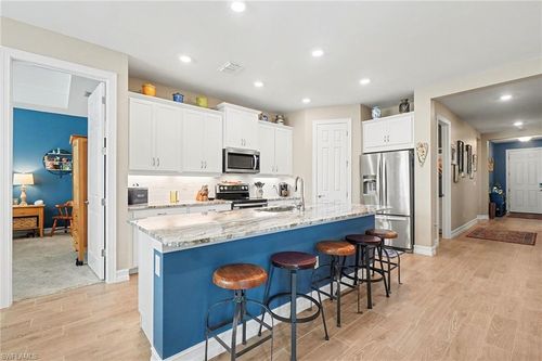 3816 Crosswater Dr, NORTH FORT MYERS, FL, 33917-7869 | Card Image