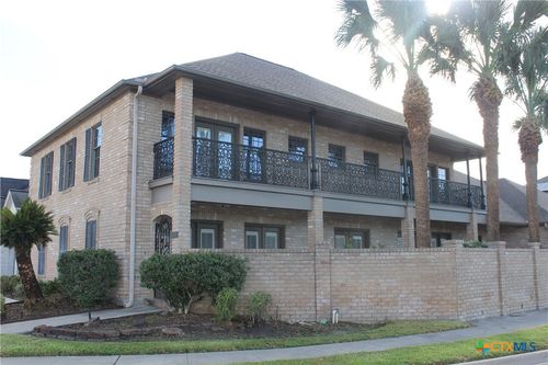 a-6001 Country Club Dr, Victoria, TX, 77904-1630 | Card Image