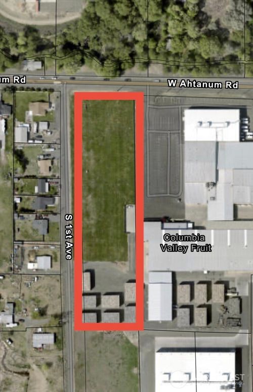 1720 W Ahtanum Road, Yakima, WA, 98903 | Card Image