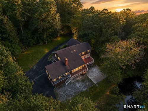 21 Deepwood Rd, Weston, CT, 06883-2027 | Card Image