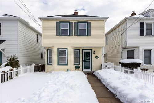 170 Birch Hill Rd, Locust Valley, NY, 11560-1832 | Card Image