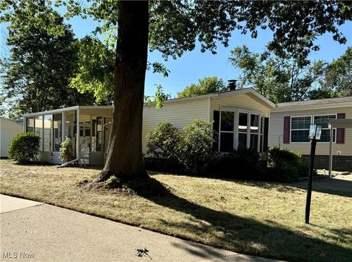 164 E St Sw, Navarre, OH, 44662-9212 | Card Image