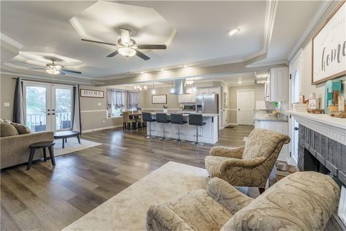 326 Ryan Dr, Auburn, GA, 30011-2701 | Card Image