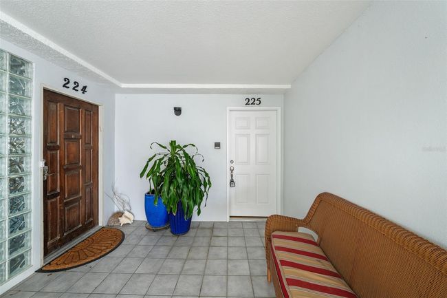 APT-225 - 17960 Gulf Blvd, Townhouse with 5 bedrooms, 4 bathrooms and null parking in REDINGTON SHORES FL | Image 9