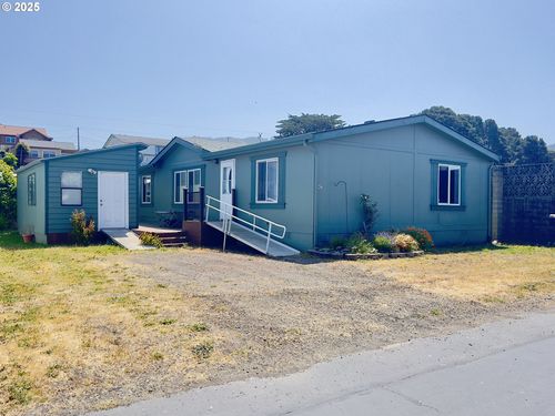 47-94120 Strahan St, Gold Beach, OR, 97444-8700 | Card Image