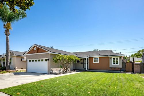 5818 Woodruff Ave, Lakewood, CA, 90713-3140 | Card Image