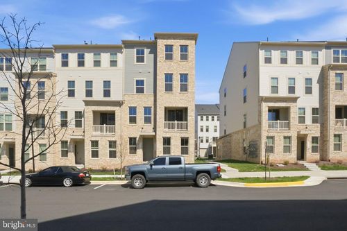 42548 Invergordon Ter, STERLING, VA, 20166-2785 | Card Image