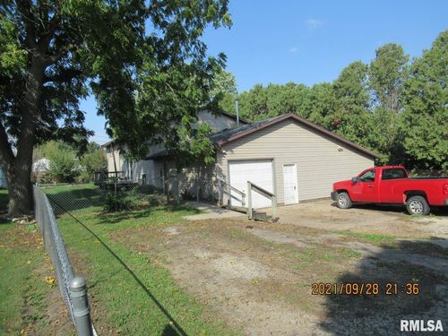 201 2nd Ave, Stanwood, IA, 52337-9759 | Card Image
