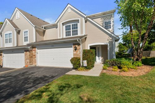 1576 E Citadel Ct, Palatine, IL, 60074-6828 | Card Image