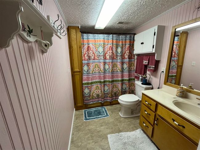 2108 Duncan Rd, Home with 3 bedrooms, 3 bathrooms and null parking in Fountain Run KY | Image 39