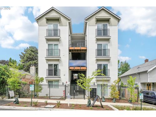 4775 Ne 107th Ave, Portland, OR, 97220-2585 | Card Image