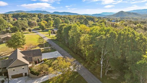 15 Allenridge Dr, Sevierville, TN, 37876 | Card Image