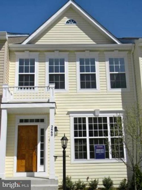 2460 Battery Hill Cir, WOODBRIDGE, VA, 22191-6527 | Card Image
