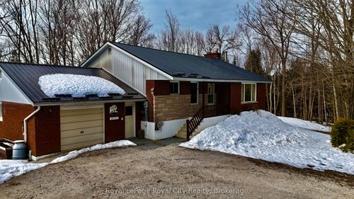 3527 6 Highway, Northern Bruce Peninsula, ON, N0H1W0 | Card Image