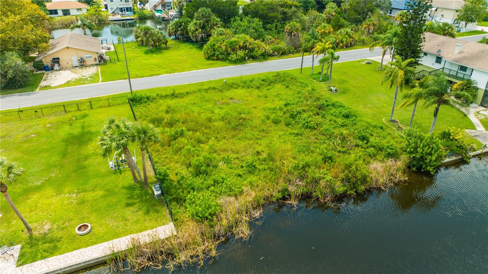 Land in HERNANDO BEACH