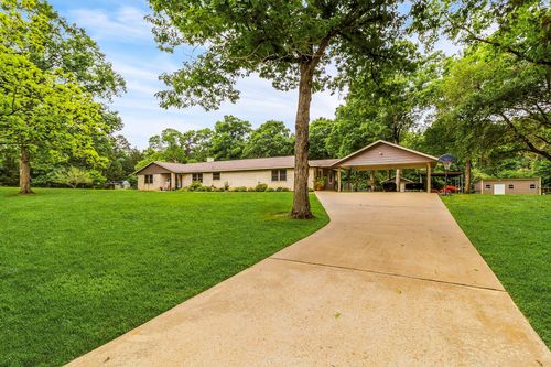 403 Lost Lake Trl, Livingston, TX, 77351-2060 | Card Image